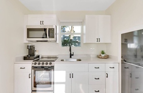 West Palm Beach Apartment | Cottage on Croton Way # 2