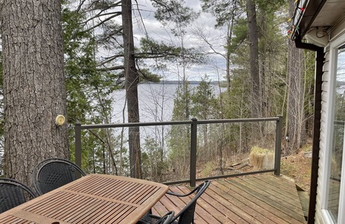Addington Highlands Cottage | Cottage on Lake Mazinaw