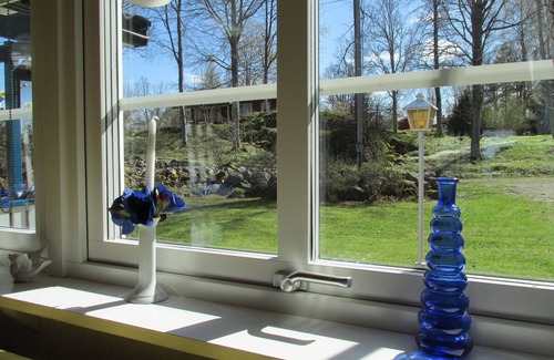 Fagerhult House | Cottage on the lake, child-friendly u. ideal for anglers