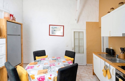 Panjas House | Cottage 'Ostau Flor' with Shared Pool, Private Terrace and Wi-Fi