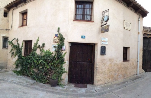 Villasexmir Cottage | Cottage "Pequeño Huésped" for families, children and GROUPS from lindascasasrurales