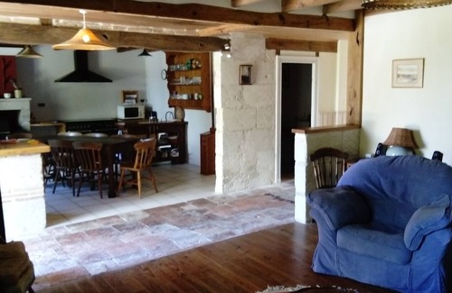 La Roche-Chalais Cottage | Cottage 'Porcherat - Perigord Vert, Dordogne' with Lake View, Private Garden and Wi-Fi