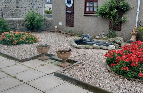 St Combs Cottage | Cottage right next to beach and golf course, a, bbq