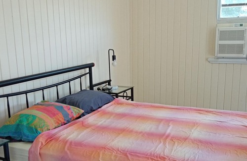 Allingham House | Cottage style holiday home at the beach