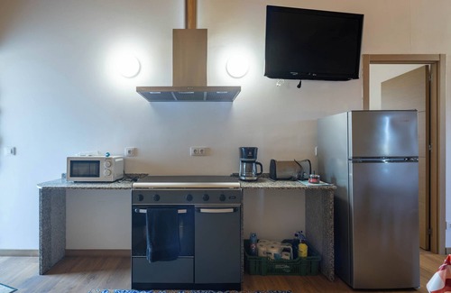 Marcelle Cottage | Cottage 'Tunino' with Mountain View, Shared Pool and Wi-Fi