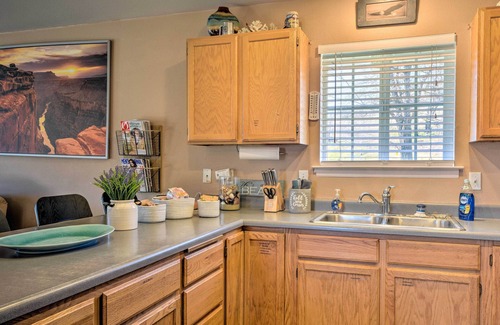 Hornbrook Cottage | Cottage with Fire Pit + Deck on The Klamath River!