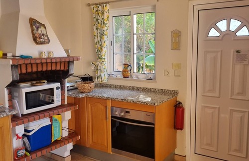 Loule Cottage | Cottage With large Pool In Beautiful Countryside, fabulous gardens. Nr Loule.