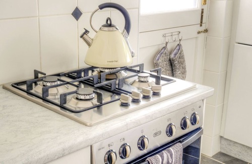 Simon's Town Cottage | Cottage with Sea Views
