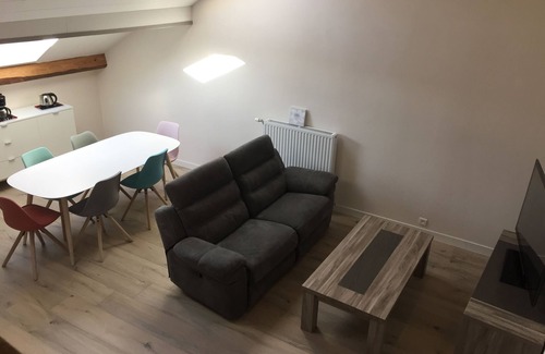 Bonlieu Apartment | Cottages in the center of the Hedgehog waterfalls and lakes.