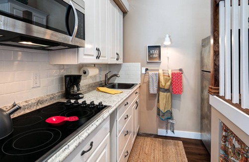 Eden Apartment | Country apartment that sleeps 4. Nestled in the Ogden Valley near the Lake.