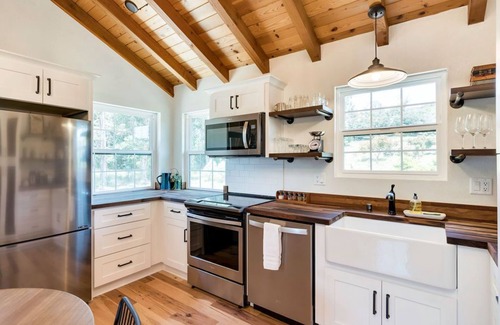 Carpenter Canyon Apartment | Country Chic Apartment on 5 Acres