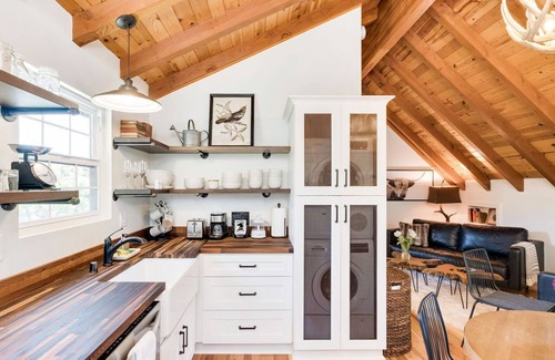 Carpenter Canyon Apartment | Country Chic Apartment on 5 Acres