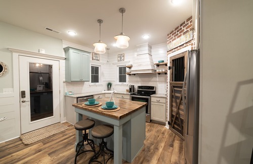 Keene House | Country Cottage, 1 mile from Keeneland