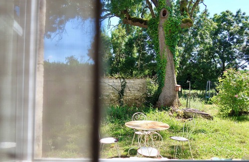 Saint-Saturnin-du-Bois House | Country house in the heart of nature. Pets welcome, ideal for families!