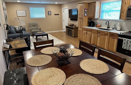 New Market Apartment | Country Getaway at the Smoky Mountains