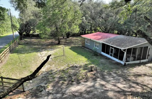 Weirsdale House | Country Hideaway near The Villages, Ocala & Springs