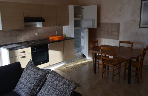 Saint-Leger-des-Pres Apartment | Country holiday home - Saint-léger-des-prés