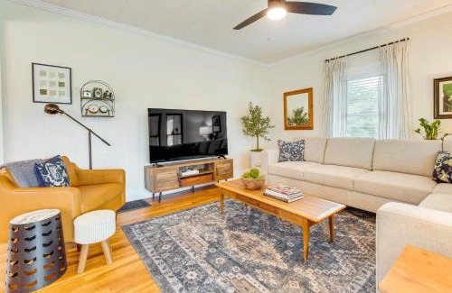 Janesville House | Country Home Near EIU and Lake Charleston!