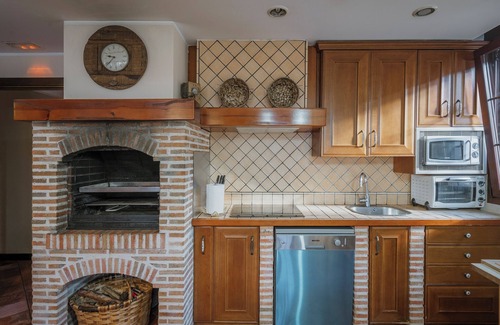 Hontoria del Pinar House | Country House 'Entrada Rio Lobos I' with Mountain Views, Private Terrace and Wi-Fi
