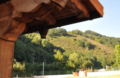 Oronoz House | Country House 'Barbenea' with Mountain View, Private Garden and Wi-Fi