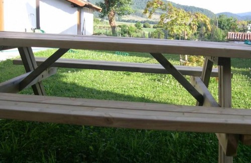 Ciaurriz House | Country House 'Bordaberri' with Mountain View, Private Garden and Wi-Fi