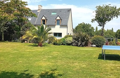 Vannes House | Country house close to Vannes historic town center and beaches.