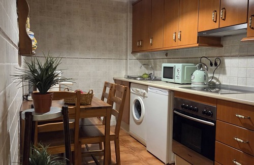 Zuheros House | Country House 'El Refugio' with Mountain Views, Wi-Fi and Air Conditioning
