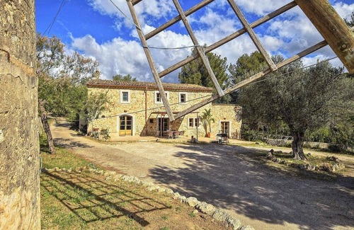 Marratxinet Villa | Country House 'Es Moli' with Mountain View, Wi-Fi and Air Conditioning