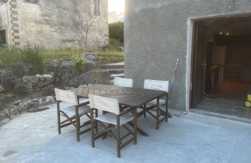Aleria House | Country house