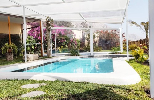 Cieneguilla House | Country house in Cieneguilla with solar heated swimming pool and nice view