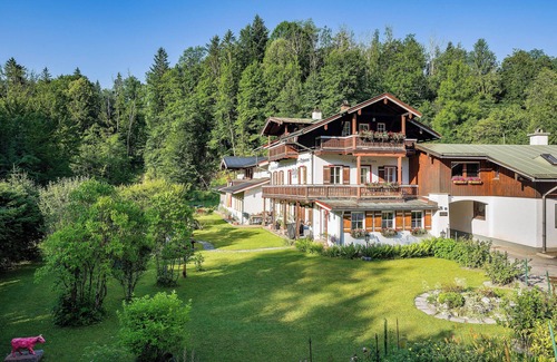 Bischofswiesen Apartment | Country house Klara, 1-4 pers., 75m², bedroom, double room, shower/WC, bathroom