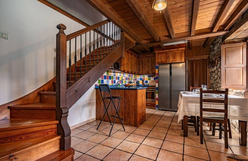Cangas de Onis House | Country House 'La Campanona' with Mountain View, Private Terrace and Wi-Fi