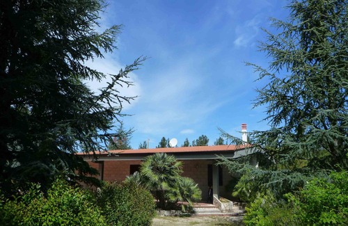 Montegrosso Villa | Country house overlooking Castel del Monte