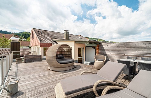 Buehlertal Apartment | Country House Room 'Himmelsglück' with Large Outdoor Terrace, Wi-Fi and Air Conditioning