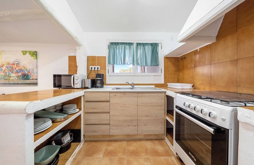 El Perello Villa | Country House "Teresina" with Mountain View, Pool & Wi-Fi