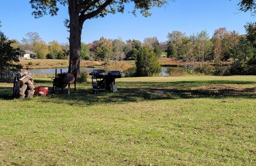 Winnsboro Bed & Breakfast | Country Lake View