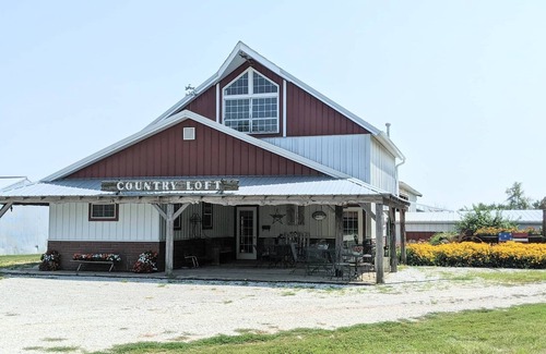 Seward County House | Country Loft - Restored Barn