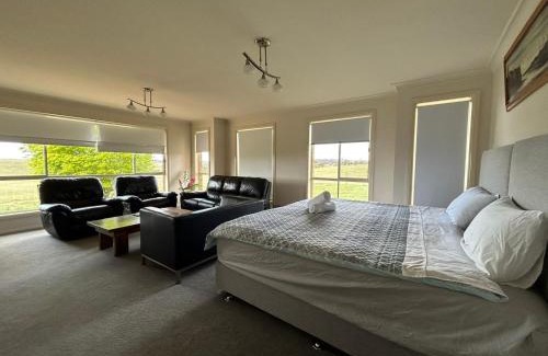 Springrange House | Country Paradise Estate