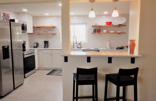West Valley House | Country Quiet, City Close