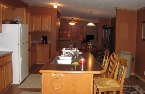 Greenfield House | Country setting one mile from boat dock and beach .Now with Internet