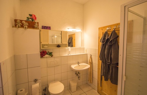 Rengshausen Apartment | Country-style vacation apartment with garden
