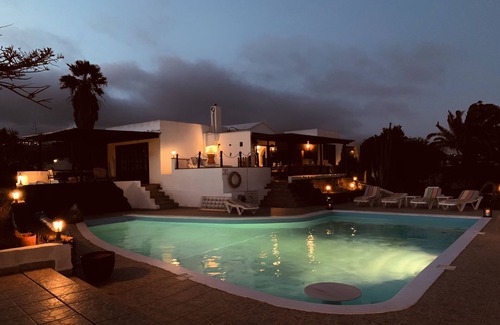 Macher Villa | Country Villa overlooking ocean with WI-FI.