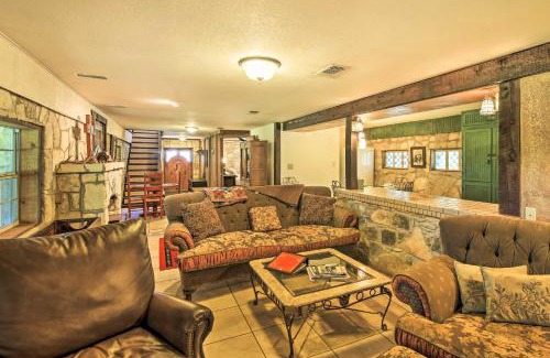 Wetmore House | Countryside Cottage 17 Mi to Downtown San Antonio