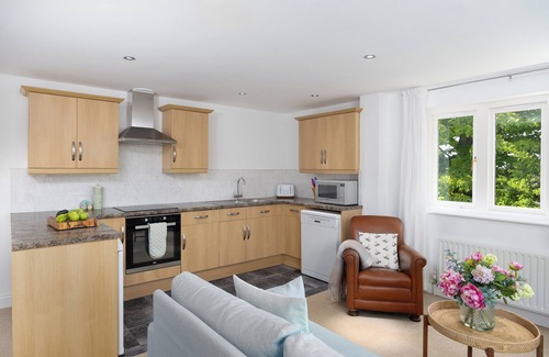 Spalding Apartment | Countryside flat near Spalding by the river. Lovely walks & garden with pool.