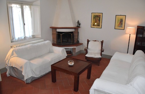 Lastra a Signa House | Countryside house