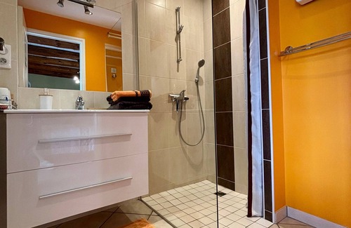 Seneujols Bed & Breakfast | Countryside Retreat Near Puy-en-Velay with Cozy Rooms and Nature Attractions