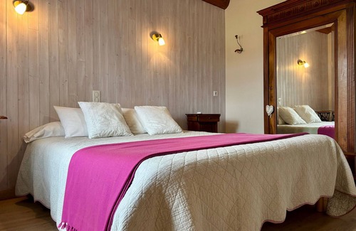 Seneujols Bed & Breakfast | Countryside Retreat Near Puy-en-Velay with Cozy Rooms and Nature Attractions