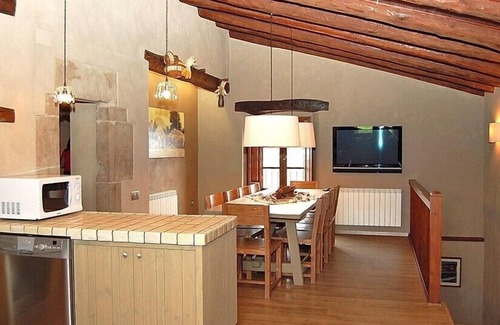 Montclar Villa | Countryside Villa in Beautiful Nature - Pool, BBQ, Outdoor Kitchen, Mountains