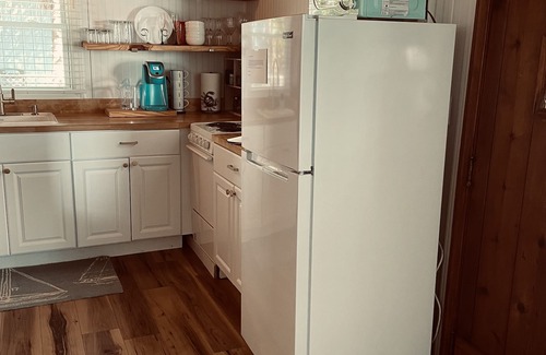 Lexington Cottage | Couples Getaway on Lake Huron 2 miles south of the quaint town of Lexington