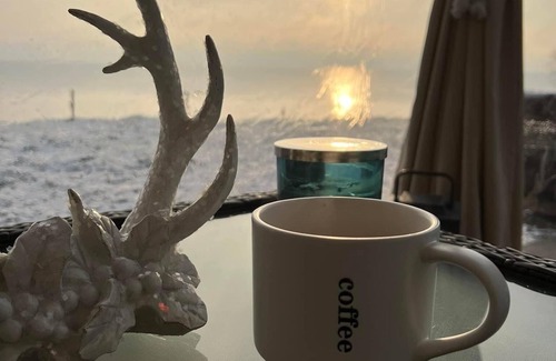 Lexington Cottage | Couples Getaway on Lake Huron 2 miles south of the quaint town of Lexington
